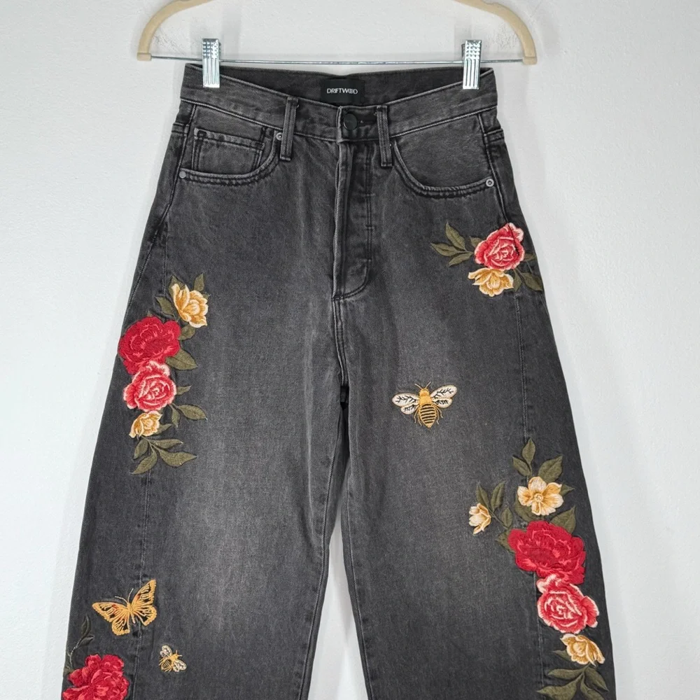 Driftwood Parker Barrel Jeans Faded Black Embroidered Floral Bee Butterfly 24 - Picture 4 of 16
